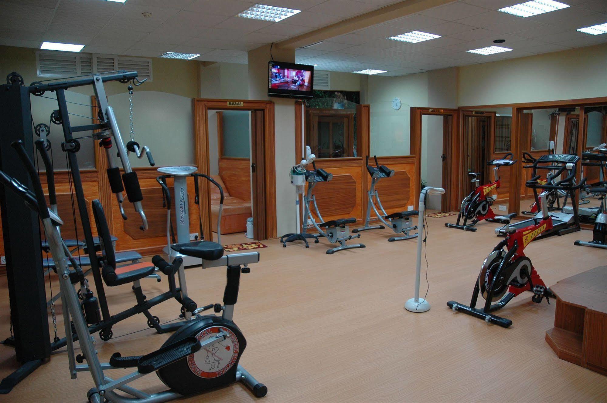 Hotel Golden Oasis Маскат Екстер'єр фото